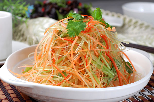 Chilled Mixed Shredded Vegetables Salad