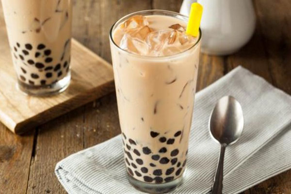 Iced Milk Tea with Pears